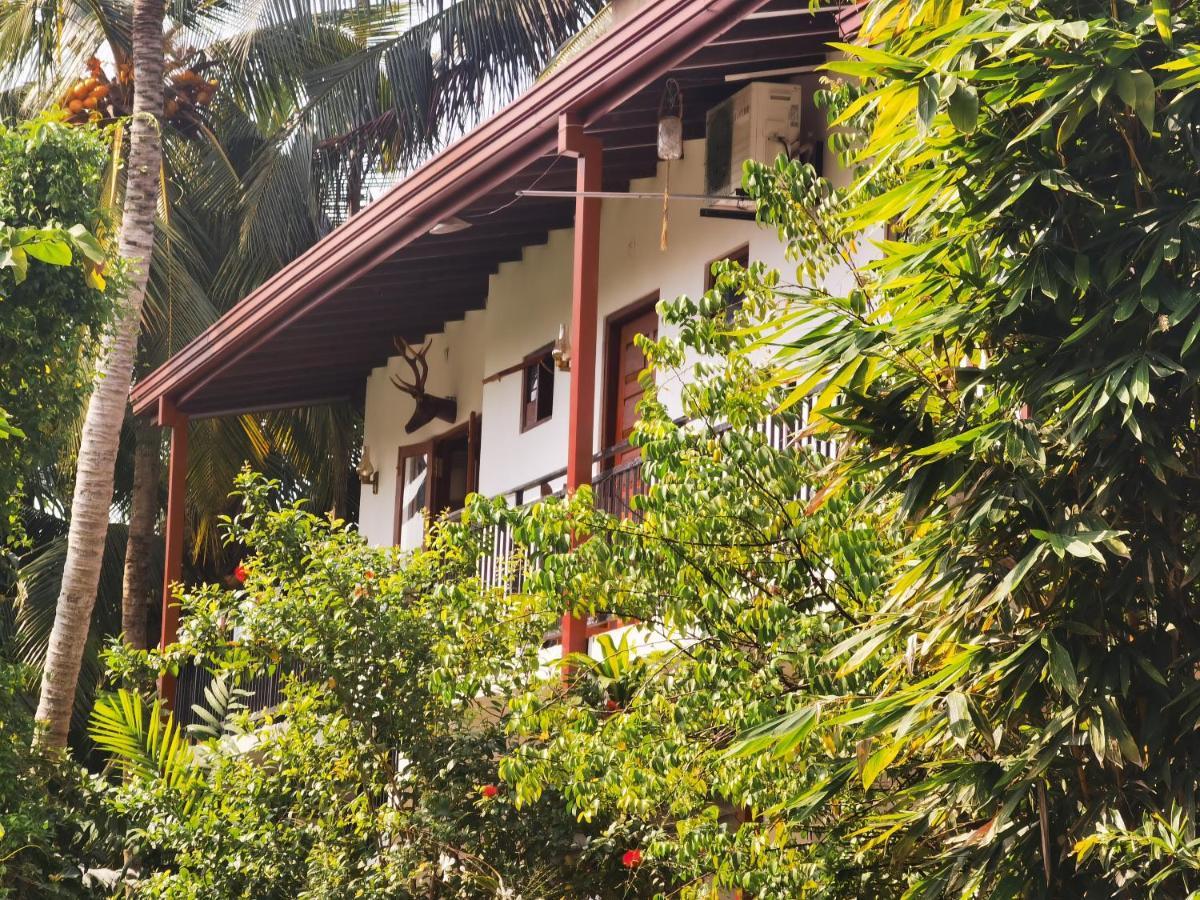 Hotel Turtle Lamp Unawatuna Exterior foto
